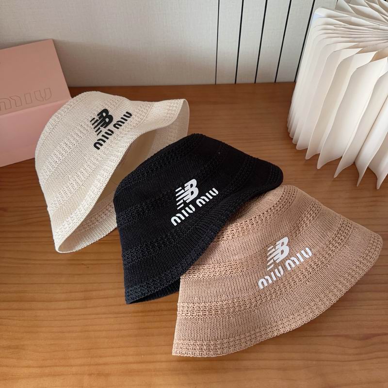 Miumiu hat dx09